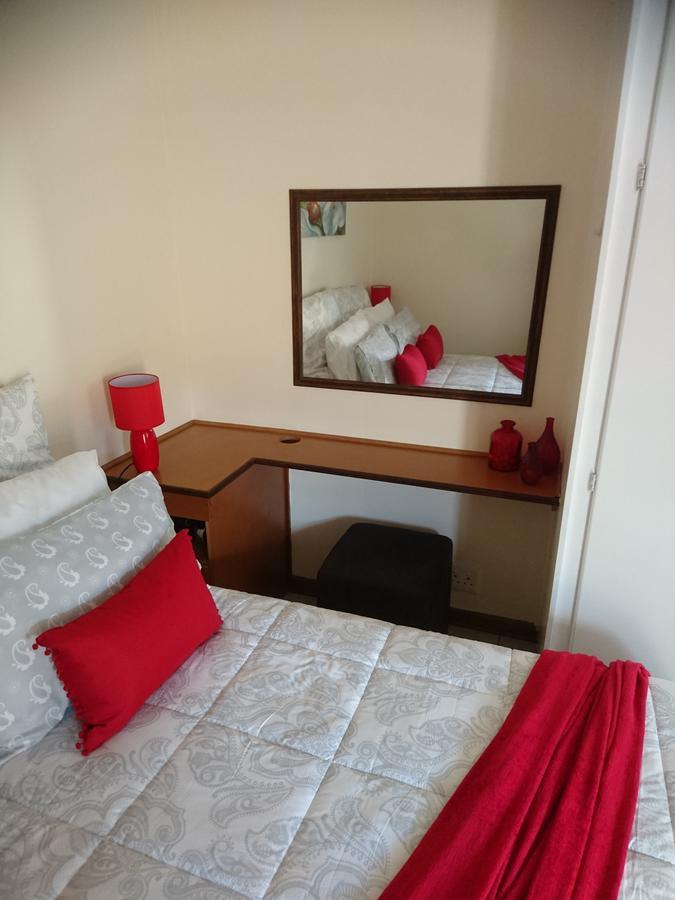 Chanelle Self Catering Bloemfontein Exterior foto